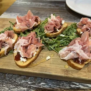 SWEET PROSCIUTTO BRUSCHETTA -- their homemade jam is amazing