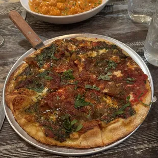 Sweet and Smoky Pizza