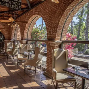 Historic Hallway, watch trains pass by in an intimate setting