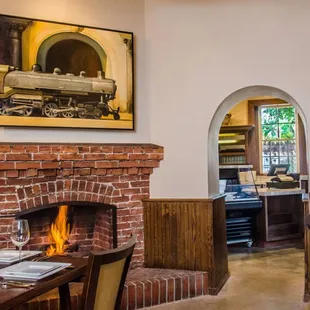 Fireside Lounge