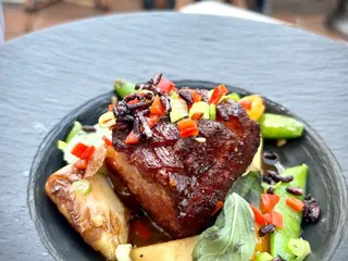 Legends Seafood & Steakhouse