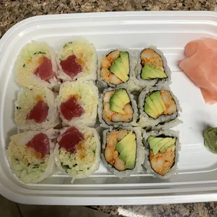 Spicy tuna roll with rice paper. Crawfish roll