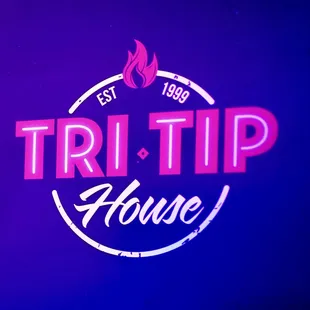 tri tip house logo