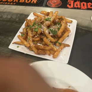 Garlic parm fries