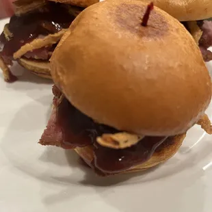 3 Smoked Tri-Tip Sliders