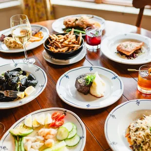 a table of food and drinks