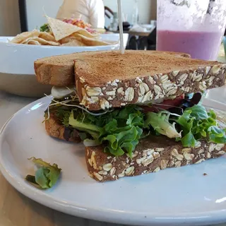 Dreamy Dragon Smoothie