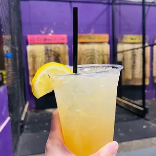 Peach freshly squeezed lemonade