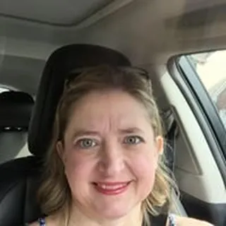 Leslie Z.