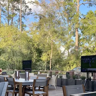 Patio is a plus plus this time of year