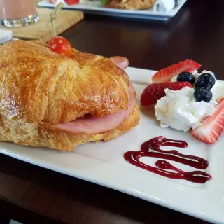 Ham & Cheese Croissant