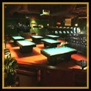 from http://www.trickshotsbilliards.com