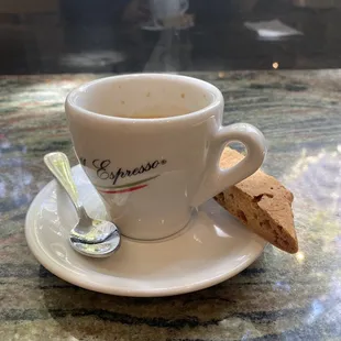 Double shout with biscottis