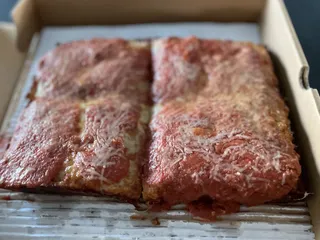 Transplant Detroit Style Pizza