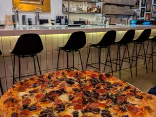 Fentonelli's Pizzeria and Bar