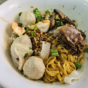 29. Combination Beef Rice N  Egg Noodle