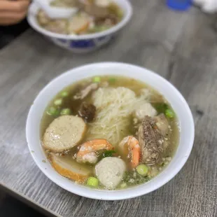 Plain Rice Noodle or Egg Noodle Soup
