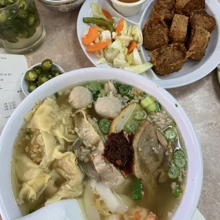 Chao Chow Wonton Rice Noodle & Egg Noodle