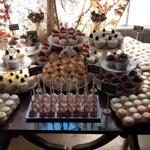 Trifles is your one stop shop for cupcakes, cakepops, macarons, cakes, chocolate treats and more.