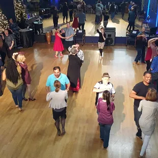 Fun salsa classes going on at Trilliant Studios. They have lots of classes through the week - west coast swing, tango, bachata and more!