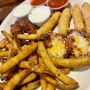 Super Sampler Platter (Potato Skins, Mozzarella Sticks, Chicken Fingers, Fried Pickle Chips)