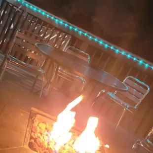 Come hang by the fire tables and listen to Live ENTERTAINMENT 5 nights a week!