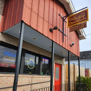 the front of a restaurant
