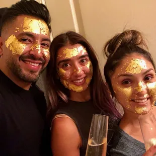 24 Karat Gold Anti-aging Facial