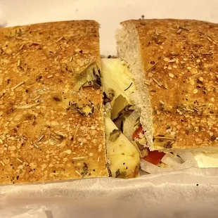 Veggie Sandwich w/ artichokes