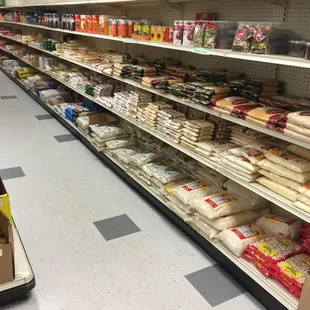 a grocery store aisle