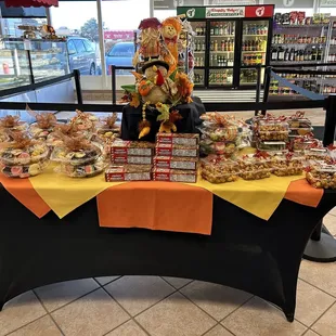 sushi and sashimi, interior