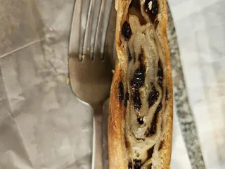Suzy's Roti Parlour