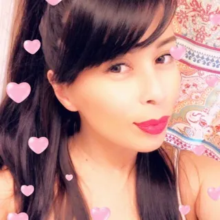 Gina V.