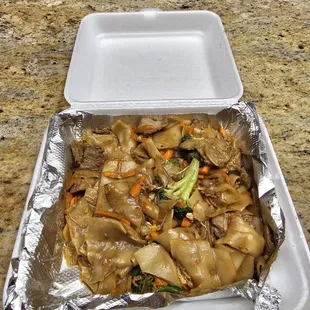 Pad see ew