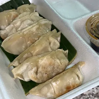 6 Piece Gyoza
