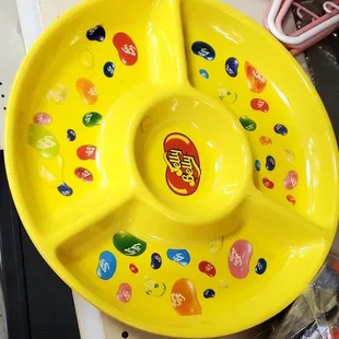 Cute Jelly Belly plastic partitioned scoop dish. I would have bought it if it was not over-priced! Such a shame.