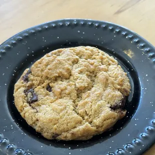 Chocolate chip cookie