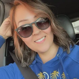 Mayra E.