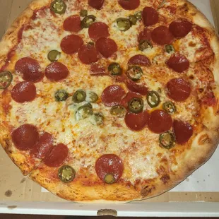 This is supposed to be a Pepperoni pizza and Jalapeños.