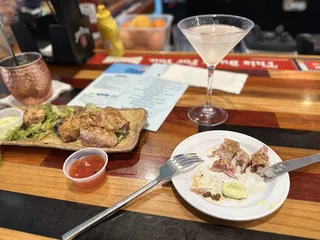 Uncle Ike's Sandbar & Grill