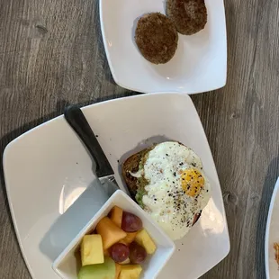 The Avocado Toast was delicious and had so much avocado. Loved the marble rye toast but the topping of Everything Bagel sealed the deal.