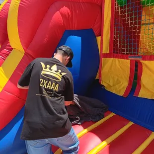 Keeping the units clean for the scene