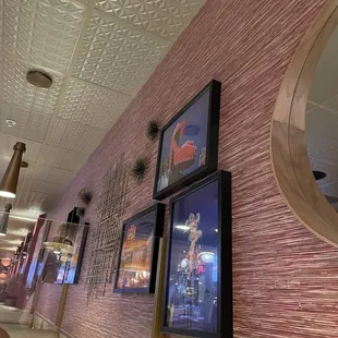 Cute modern/retro decor