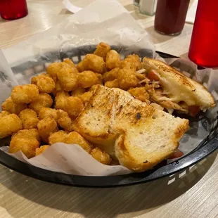 Turkey Sandwich with Tatertots.