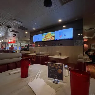 sushi and sashimi, interior