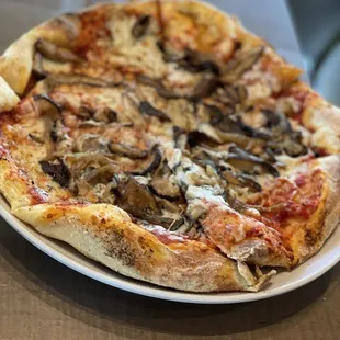 Mushroom pizza