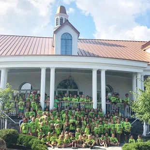 Triple Crown Country Club had  undefeated 2019 season in swim and dive. Also Champ Meet Champions for both in Greater Cincinnati League!