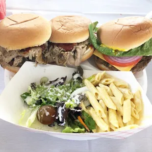 The Triple Crown Country Club Man O' Wars Swim &amp; Dive Teams end of the 2019 season banquet featured tasty food catered by the country club!