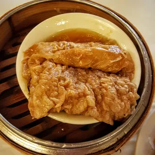 Steamed Bean Curd Skin w. Pork