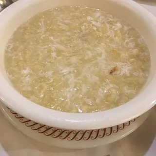 Crab Meat Fish Maw Soup